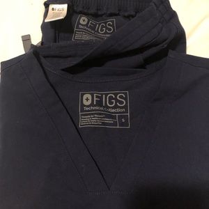 NAVY FIGS scrub outfit DEAL